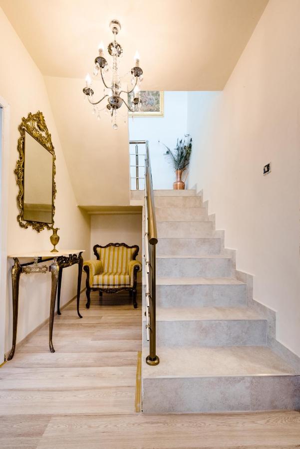 Casa Mb * Ghioroc