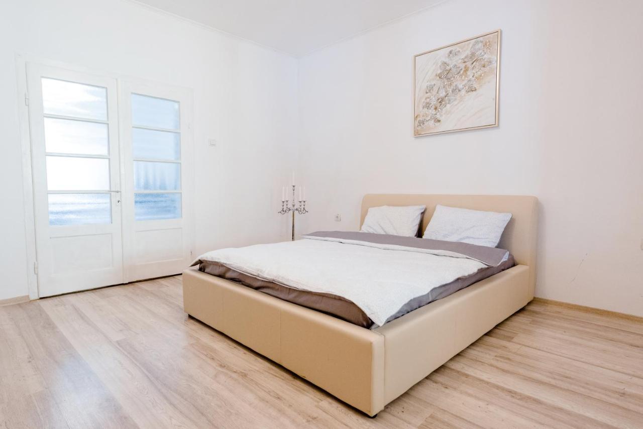 Casa Mb וילה Ghioroc